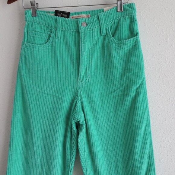 Levi's Ribcage Straight Ankle Pants Size 26x27 Green Corduroy Cotton High Rise - Picture 2 of 12